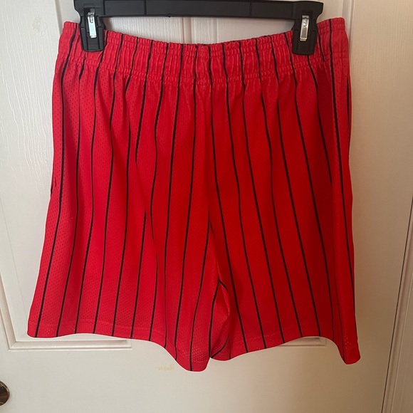 Philadelphia Phillies Eric Emanuel Shorts size large - Picture 3 of 5